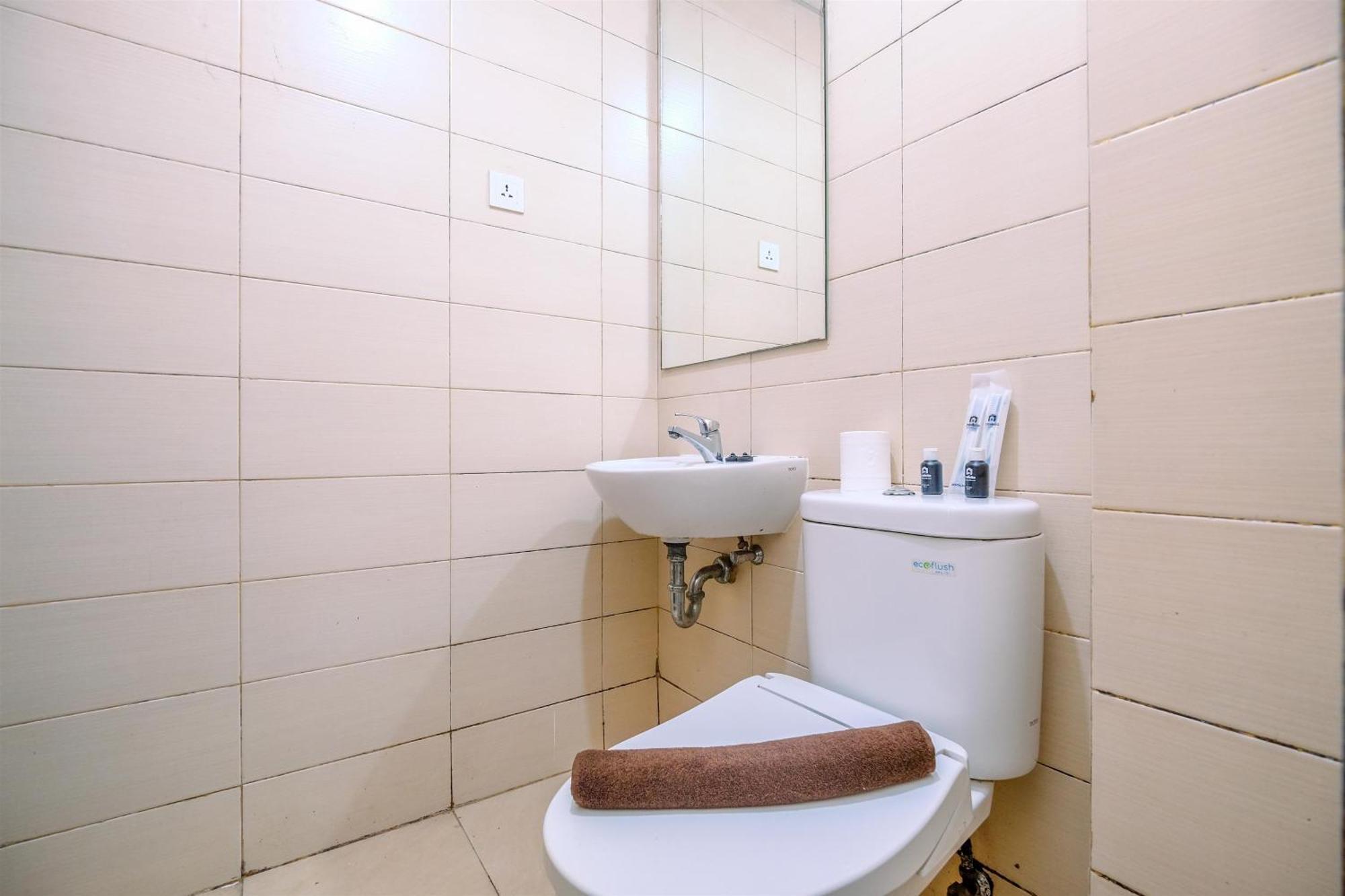 Apartemen Cozy 1br At Sky Terrace By Travelio