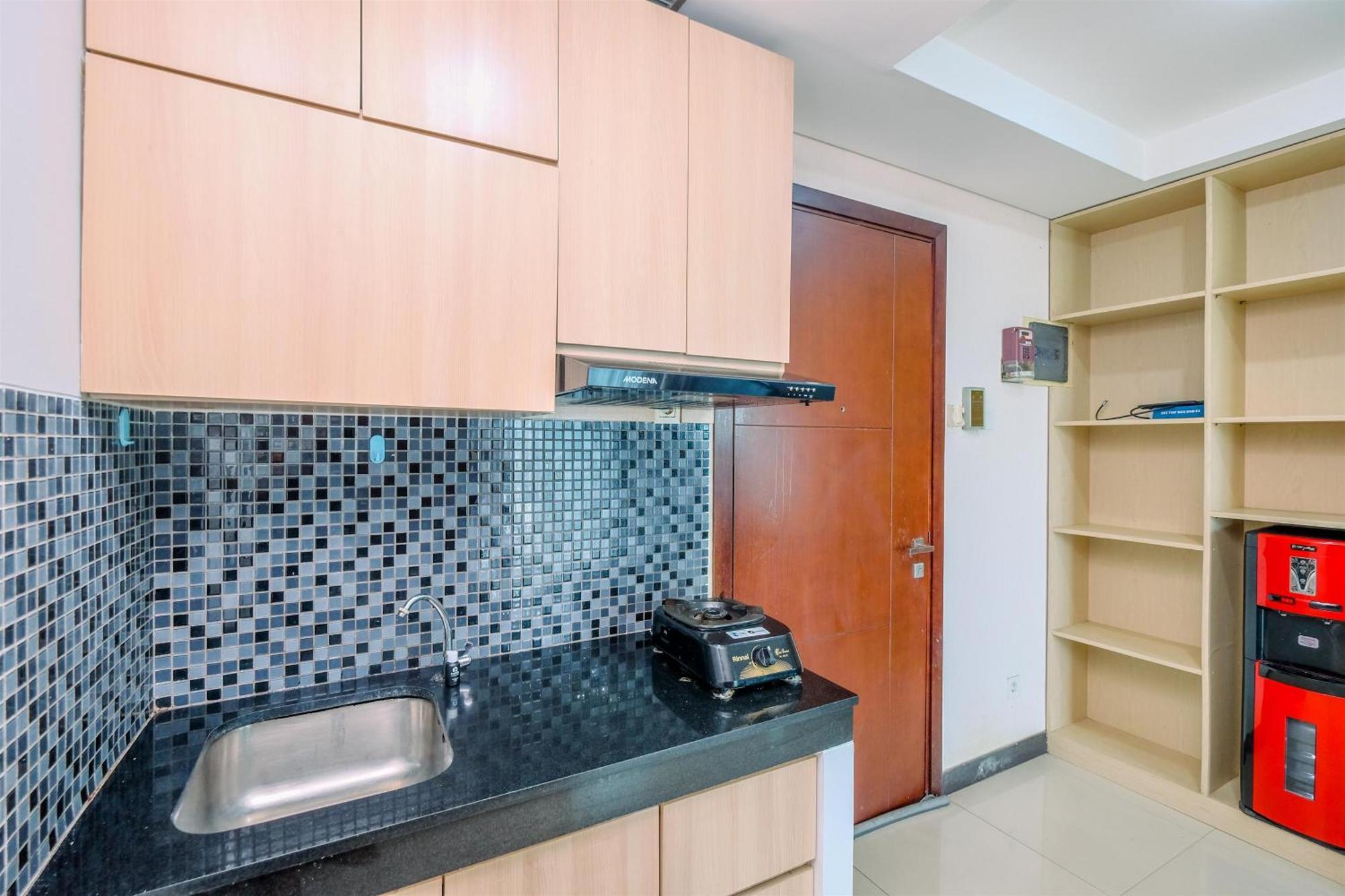 Apartemen Cozy 1br At Sky Terrace By Travelio Jakarta